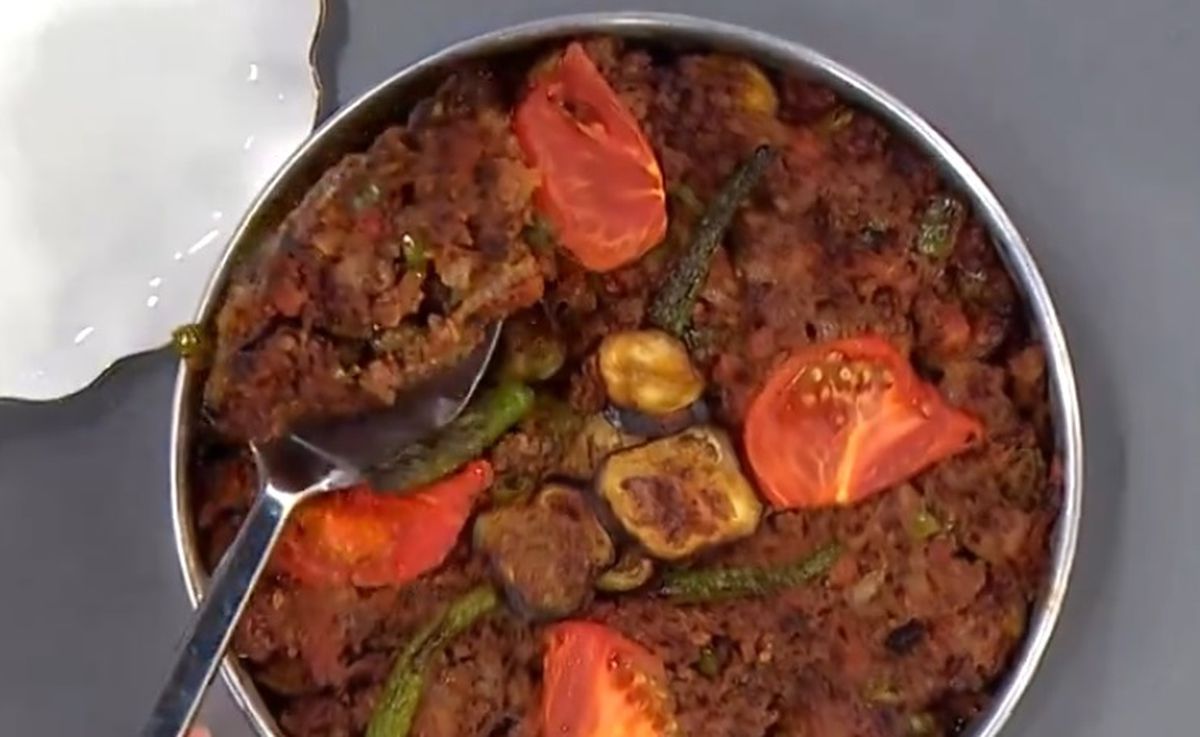 MasterChef Patlıcan Masakka tarifi! En güzel Patlıcan Masakka tarifi! Patlıcan Masakka tarifi nasıl yapılır? Patlıcan Masakka için malzemeler!