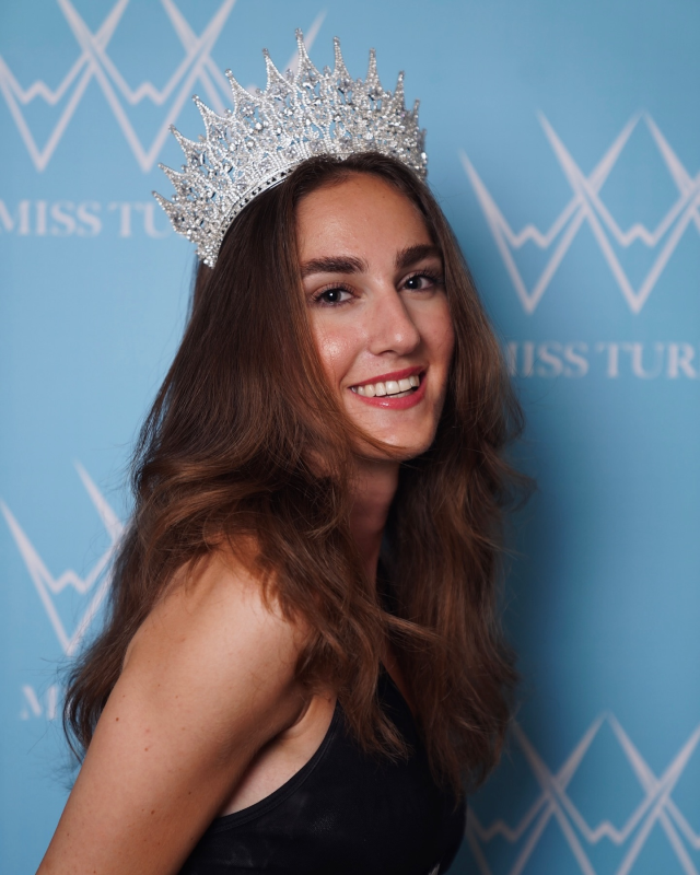 Miss Turkey İdil Bilgen responds to criticisms: People who are not knowledgeable