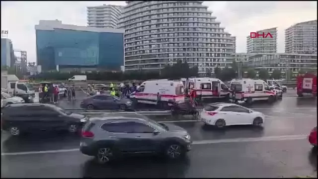 Chain traffic accident in Istanbul: There are casualties and injuries.