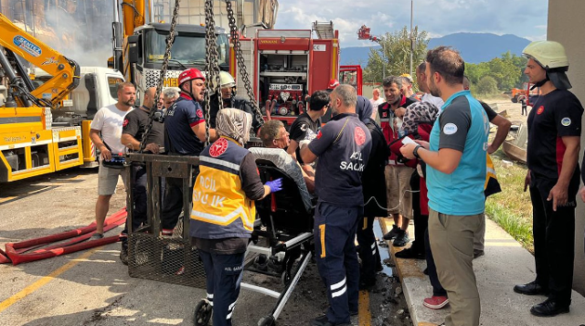 Sakarya'da fabrikada patlama! 2'si ağır 21 işçi yaralandı