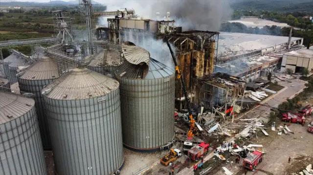 Sakarya'daki facia anbean güvenlik kamerasında! Fabrika cephanelik gibi patlamış