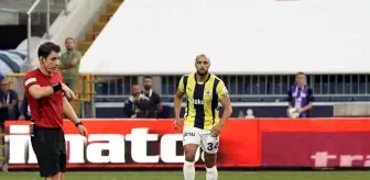 Sofyan Amrabat Fenerbahçe'deki İlk Maçına Çıktı