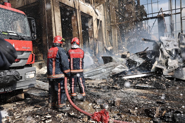 Yaralı işçi, fabrikadaki felaketi böyle anlattı: Öyle bir patladı ki üstümüzde kıyafet kalmadı