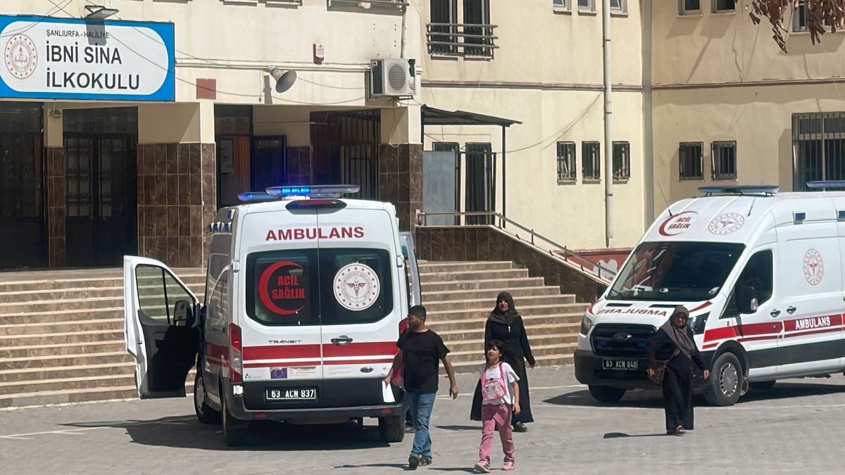 Şanlıurfa'da Okulda Doğum Günü Kutlamasında Zehirlenme Şüphesi