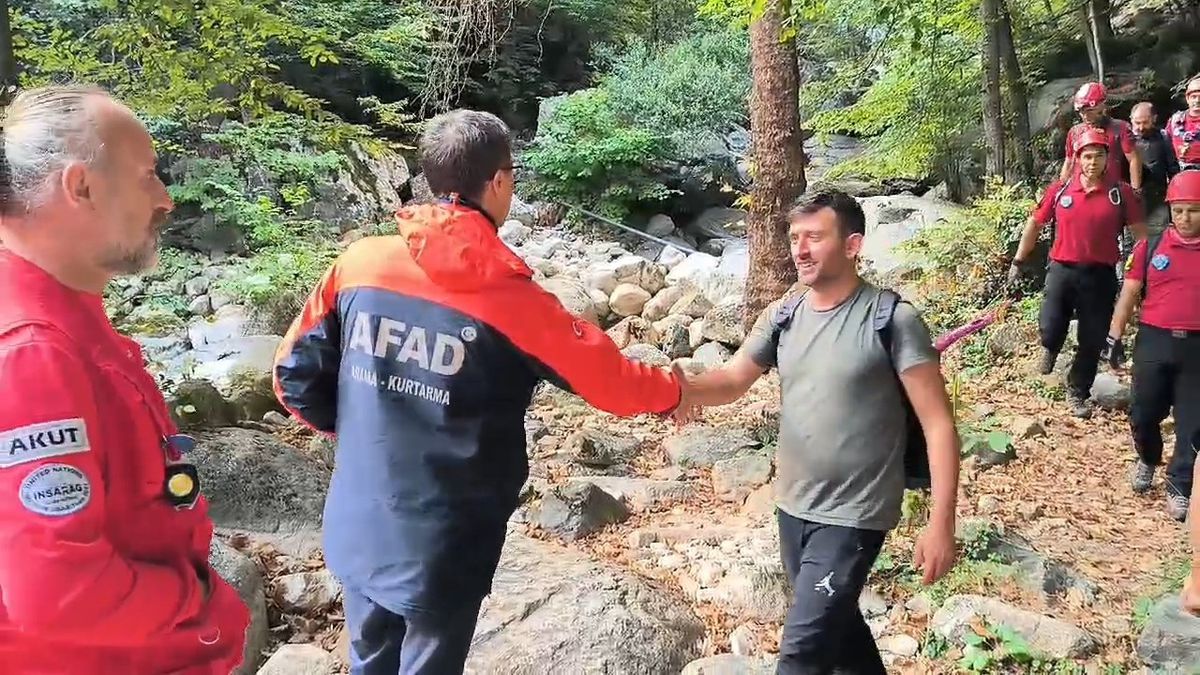 Bursa'da Balık Tutmaya Giden 3 Arkadaş 20 Saat Sonra Bulundu