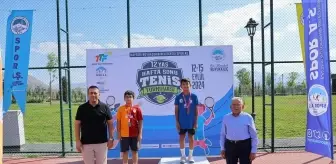 Kayseri'de Ulusal 12 Yaş Tenis Turnuvası Düzenlendi