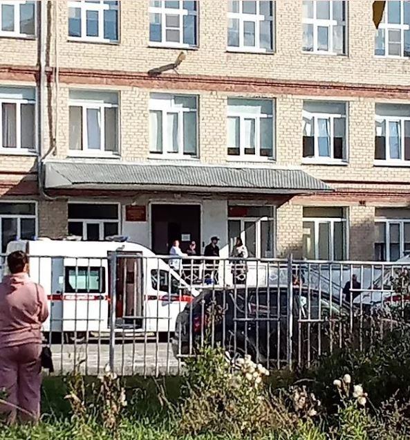 13-year-old student in Russia attacked his classmates with a gun and a knife