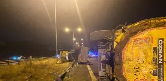 Ankara Çevre Yolu'nda TIR Kazası: Şans Eseri Yaralanan Yok