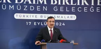 Cevdet Yılmaz: 'AK Parti Milletin Bağrından Doğmuş Bir Partidir'