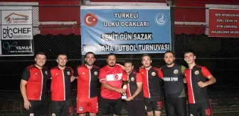 Türkeli'de Şehit Gün Sazak Halı Saha Futbol Turnuvası Sona Erdi