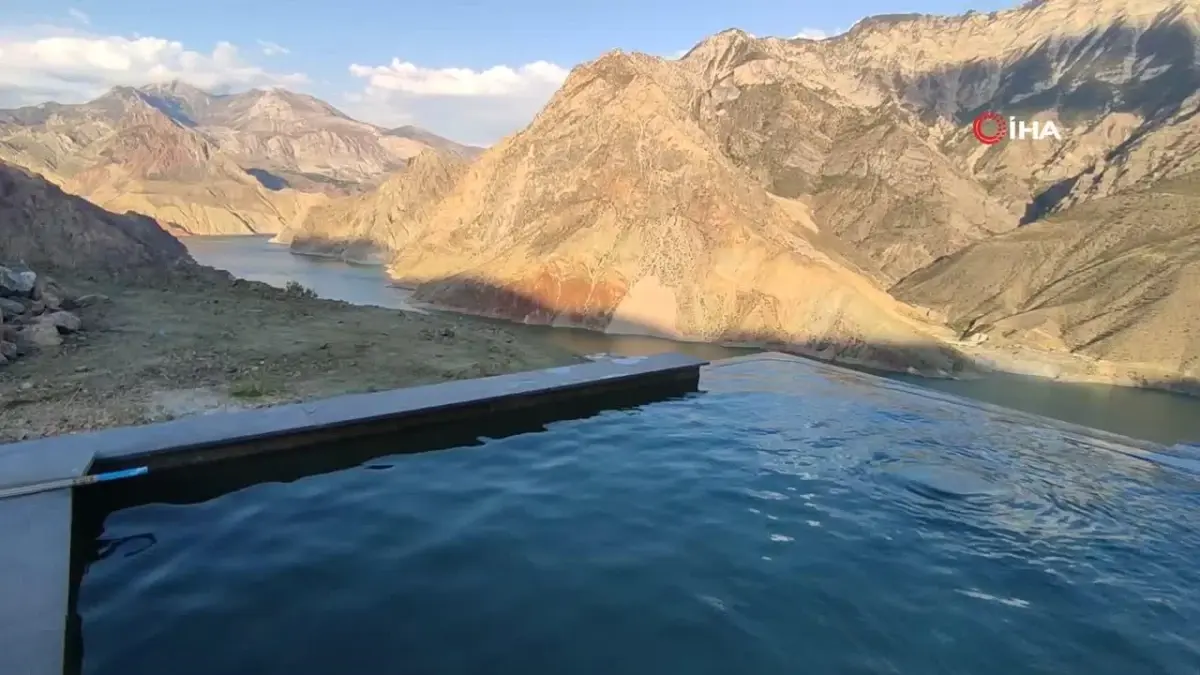 Erzurum-Artvin Sınırında Modern Bir Cazibe: Sonsuz Havuz