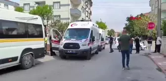 İnegöl'de Servis Minibüsü ile Hafif Ticari Araç Çarpıştı: 11 Yaralı