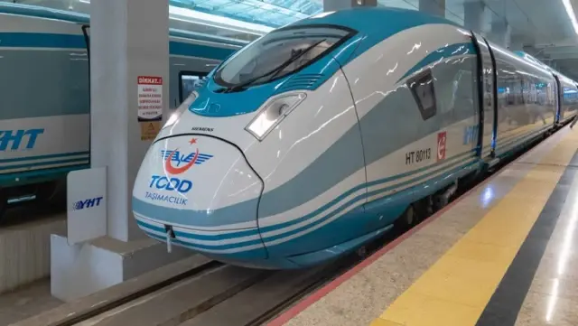 A high-speed train is coming to Istanbul-Ankara! The travel time between the two cities will be reduced to 80 minutes.