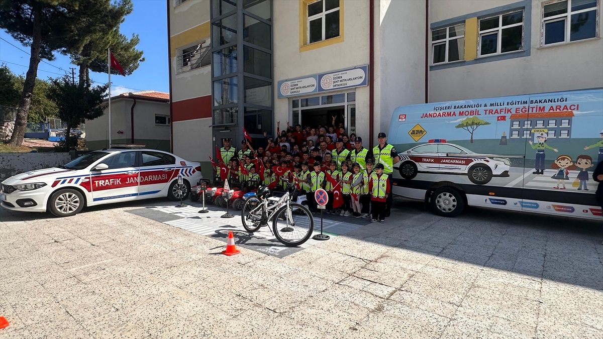 Samsun'da Mobil Trafik Eğitim Aracı ile 28 Bin Öğrenciye Eğitim Verildi