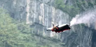 Zhangjiajie'de Wingsuit Uçuşları Dünya Şampiyonası Düzenlendi