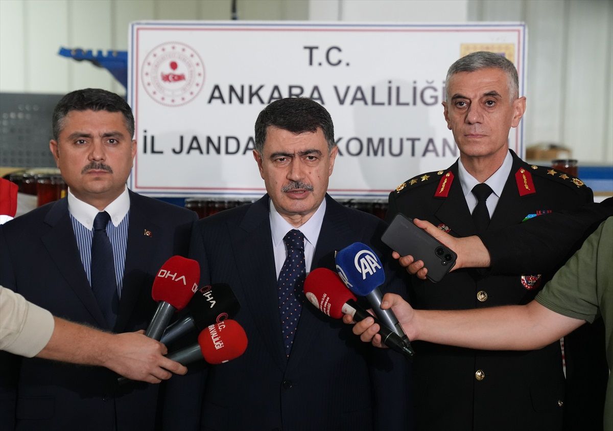 Ankara'da Sahte Bal Operasyonu: 8 Bin Ton Düzensiz Gıda Ele Geçirildi