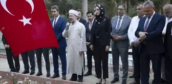 Diyanet Başkanı Erbaş, İsrail tarafından katledilen Ayşenur Ezgi Eygi'nin ailesine taziye ziyaretinde bulundu