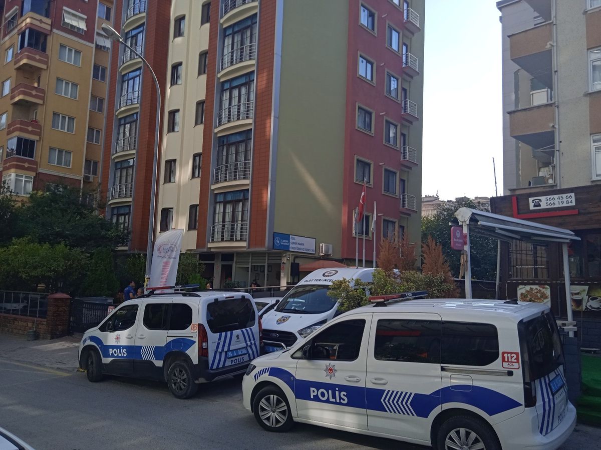 Kadıköy'de Kız Öğrenci Yurdunda Gizemli Ölüm