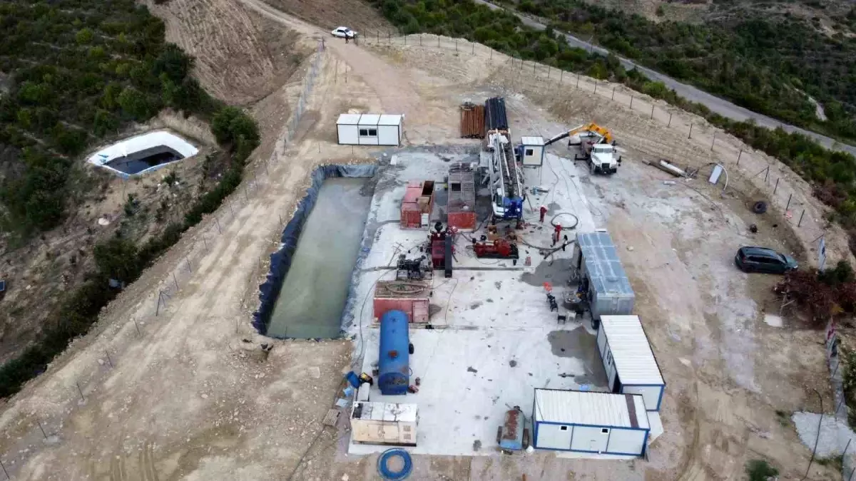 Adana'da Üçüncü Petrol Sondajı Başlatıldı