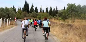 Aydın'da Gençlik Merkezi Bisiklet Turu Düzenledi