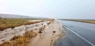 Adilcevaz'da Aniden Bastıran Yağmur Sele Neden Oldu