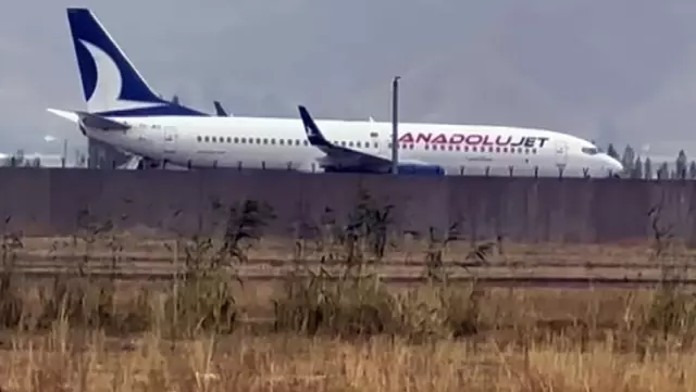 The plane operating the Ankara - Hakkari flight veered off the runway and got stuck in the mud.