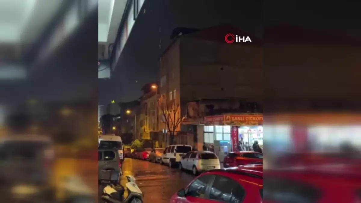 İstanbul'da Sağanak Yağış Hayatı Olumsuz Etkiledi