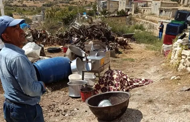 Mersin'de yol kavgası kanlı bitti: Baba, oğul ve gelin av tüfeğiyle öldürüldü