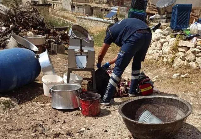 Mersin'de yol kavgası kanlı bitti: Baba, oğul ve gelin av tüfeğiyle öldürüldü