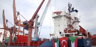 Mersin'den Sudan'a 2.400 Ton İnsani Yardım Gönderiliyor