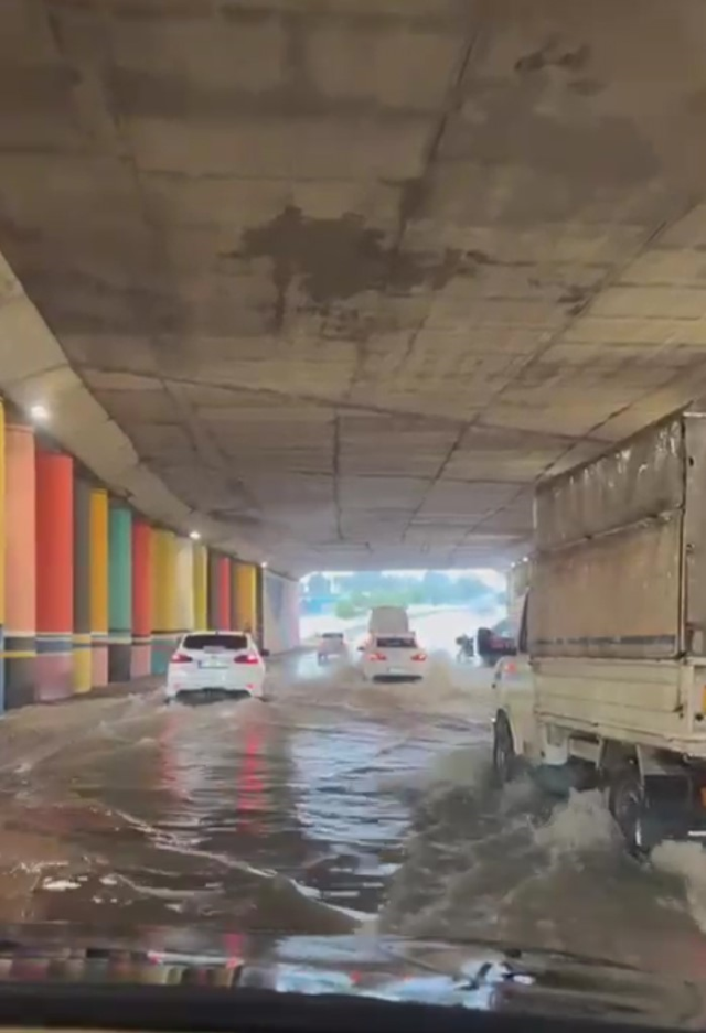 The 'supercell' nightmare in Adana! Heavy rain caused flooding