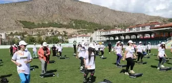 Amasya'da Zumba ve Step Festivali Düzenlendi