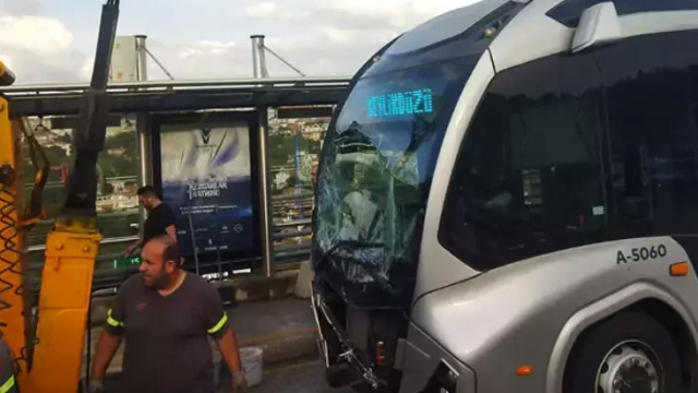 What is happening to these metrobuses? Second accident in one day: There are injured