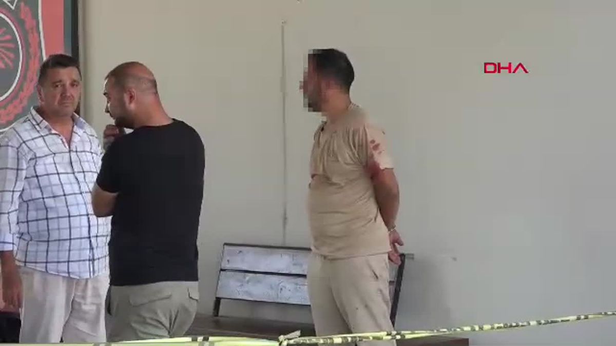 Antalya'da İşten Çıkarma Korkusu ile Bıçaklı Saldırı