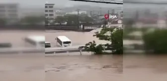 Japonya'da Sel ve Toprak Kaymaları: 3 Kişi Kayıp