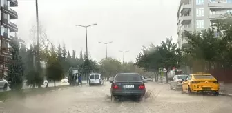 Şanlıurfa'da Sağanak Yağış Hayatı Olumsuz Etkiledi