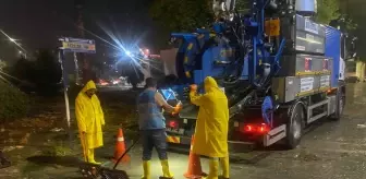 Şanlıurfa'da Sağanak Yağışlar Su Birikintilerine Neden Oldu