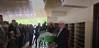 İlahiyat Fakültesi Öğretim Üyesi Prof. Dr. Mustafa Karataş'ın Annesi Son Yolculuğuna Uğurlandı