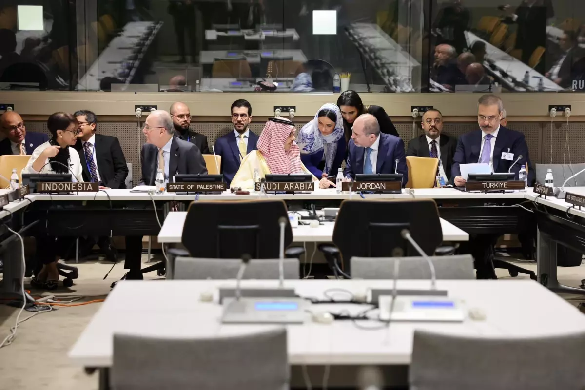 Dışişleri Bakanı Fidan, Gazze Temas Grubu Toplantısına Katıldı