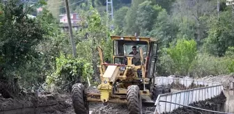 Trabzon'da Taşkın ve Heyelan Sonrası Temizlik Çalışmaları Devam Ediyor