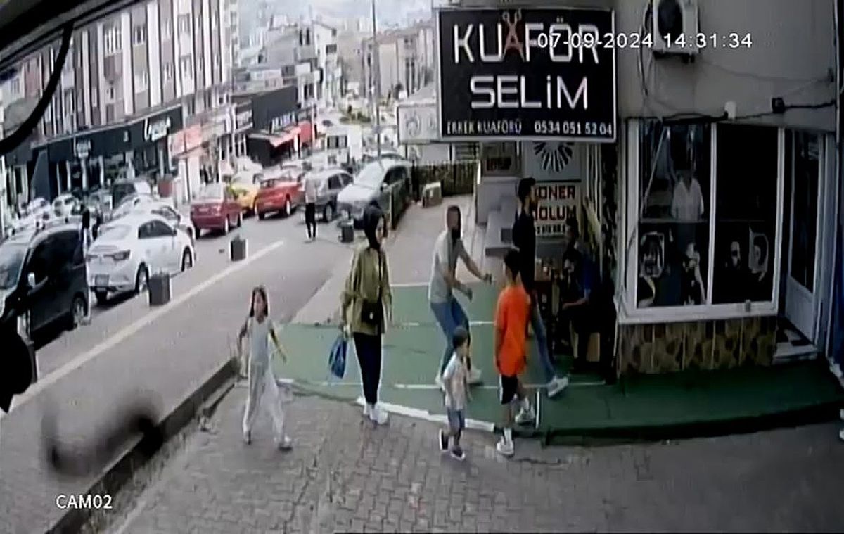 Husumetli Kişinin Silahını Alarak Krizi Önledi