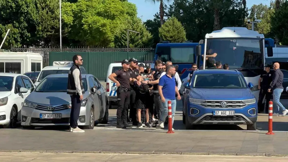 Antalya Merkezli Daltonlar Çetesi Operasyonunda 25 Gözaltı