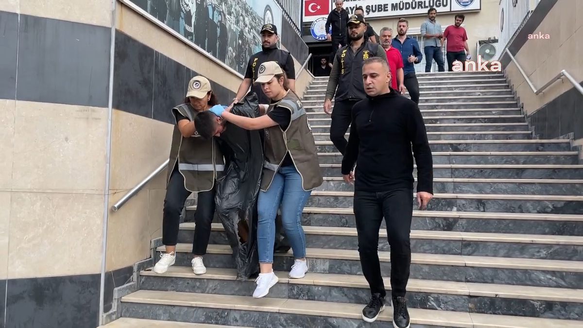 Bakan Yerlikaya: "Şeyda Yılmaz'ı Şehit Eden Saldırganın Adliyeye Götürülme Şekliyle İlgili Soruşturma Açıldığı İddiaları Yalandır"