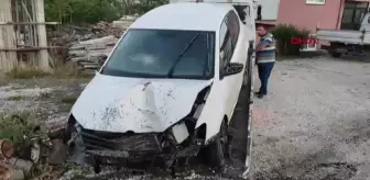 Burdur'da Otomobil Elektrik Direğine Çarptı, Köy Elektriksiz Kaldı