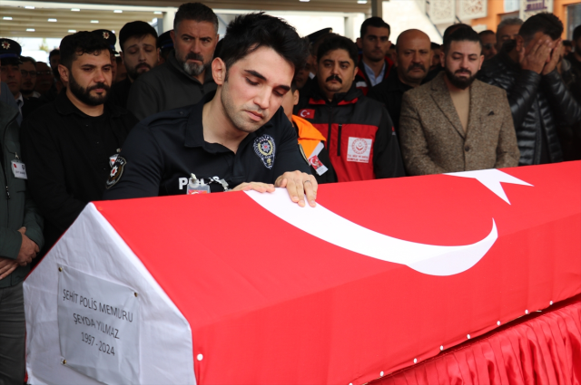 Heartbreaking farewell from the martyr police officer's spouse: We took leave to come, may the homeland be safe