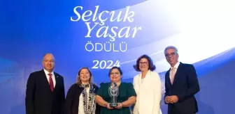 Tülin Akın, 5. Selçuk Yaşar Ödülü'nü Kazandı