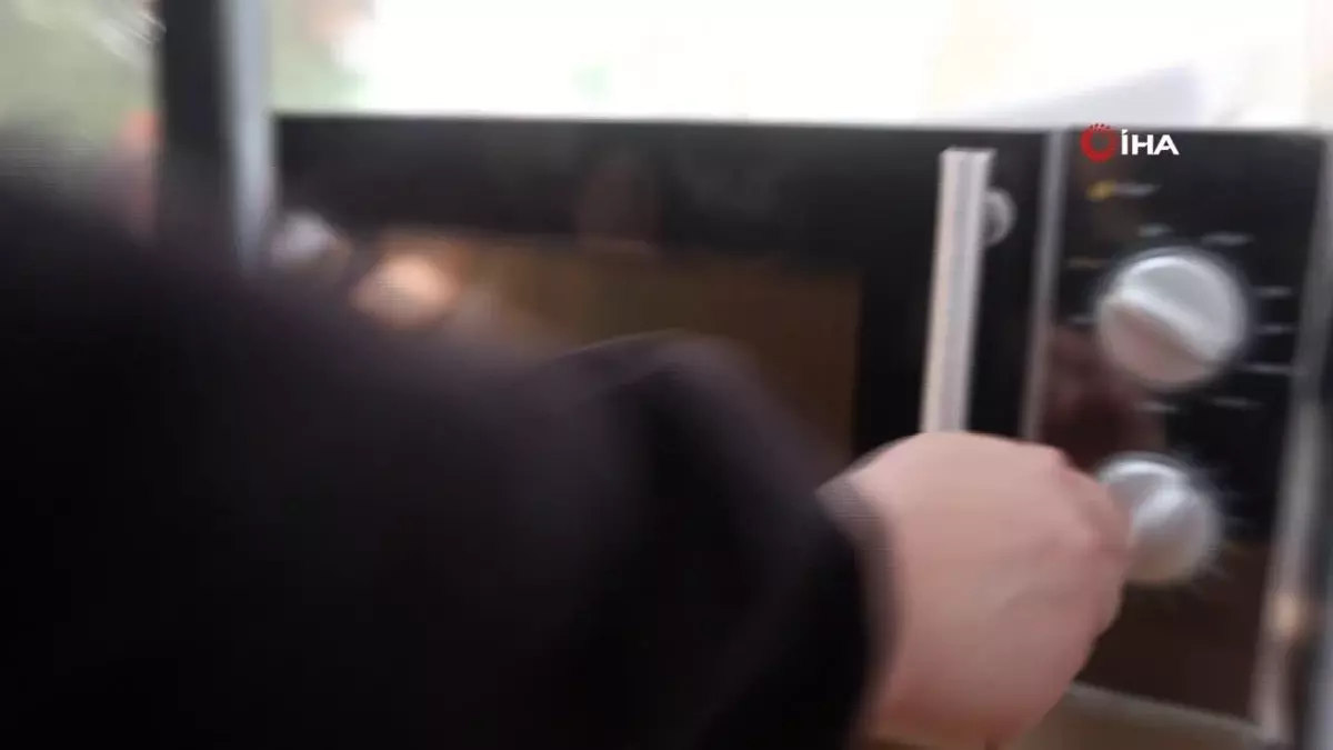 Mikrodalga Fırın ve Airfryer Kullanımı Hakkında Uzman Uyarıları