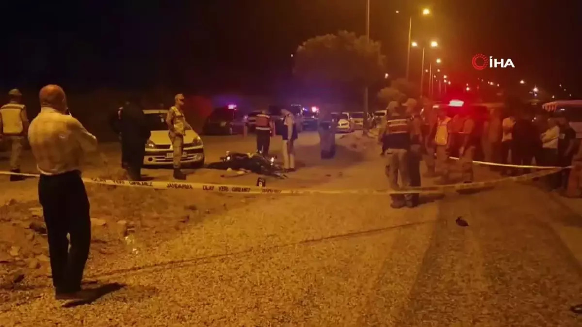 Otomobille Motosiklet Çarpıştı: 1 Ölü, 1 Ağır Yaralı
