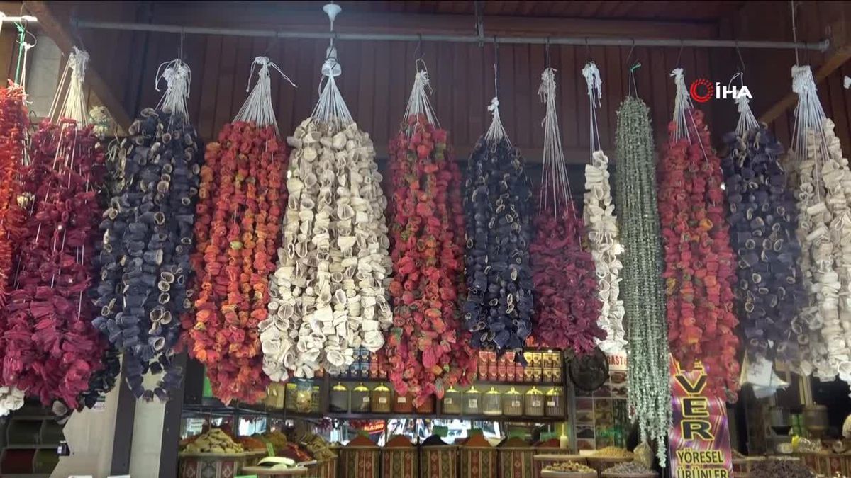 Gaziantep'te Renkli Kurutmalıklar Tezgahları Süsliyor