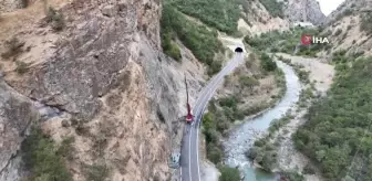 Tunceli-Erzincan Karayoluna Çelik Ağ Çekiliyor